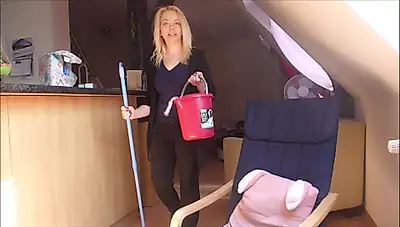 Service staff with additional benefits