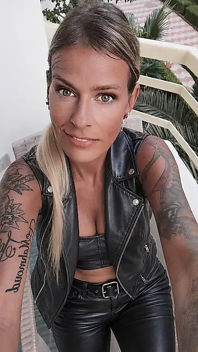 Nicolina37