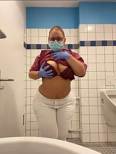 Sexy nurse 🔥