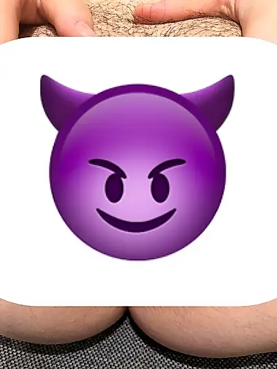 Extremely hot hairy teen pussy!