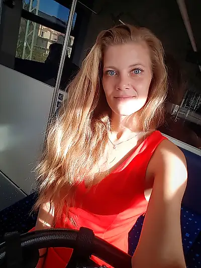 Meine ersten public Fotos in der Deutschen Bahn - ups der Schaffner hat mich glaube gesehen 😯😳