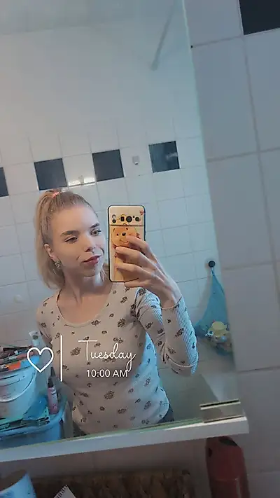 Hotgril2000