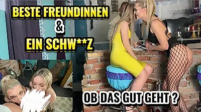 Zwei heiße Freundinnen standen auf den Barkeeper