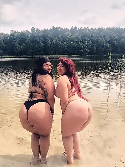 Hot summer days 🔥