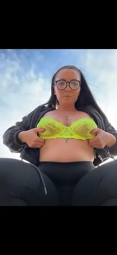 Outdoor p***y f****rn💦😈