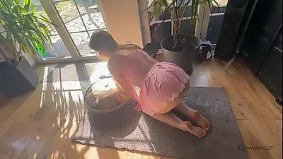 Maja-Meer – Deine kleine Putzsklavin (uncut)🖤