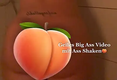 Потрясающее видео с большой попой в душе 🍑💦 (Тряска попой)