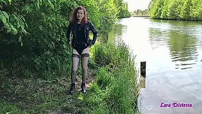 Outdoor natural sparkling wine