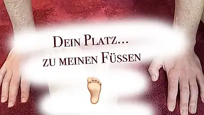 Ta place ? À mes pieds... 🦶🏻 😈