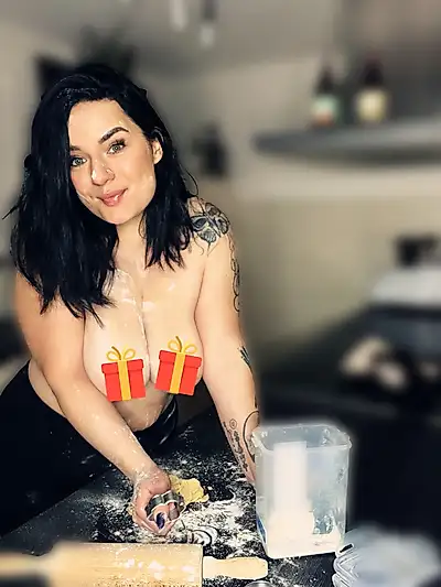 Bake cookies 🧑‍🍳 🤭