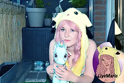 Sweet playful but still hot pictures