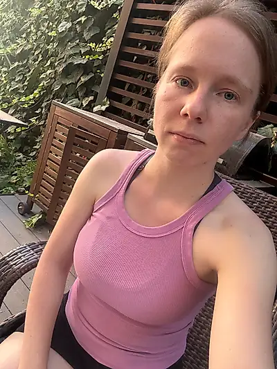 Amazing big natural tits