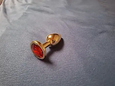 Testing out the a**l plug again