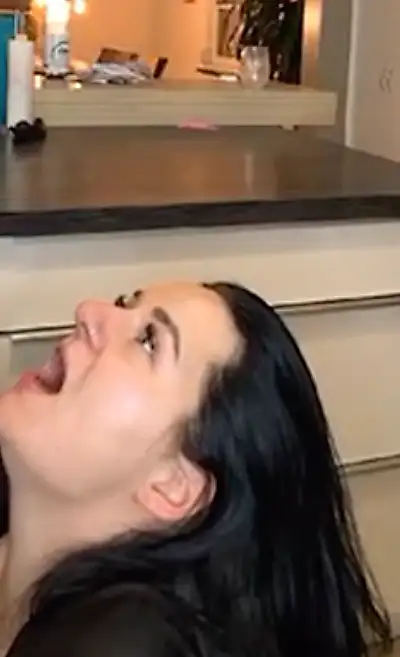 Kitchen meeting that has become particularly spicy and creamy 💦