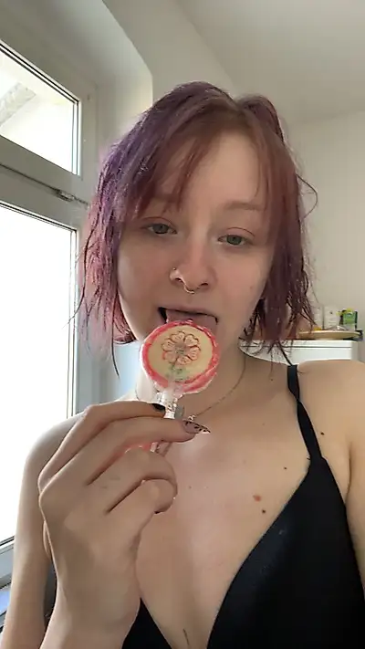 My first solocontent👅