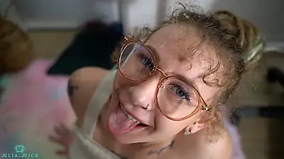 FULL LOAD IN THE FACE FROM THE COMPUTER NERD!!!