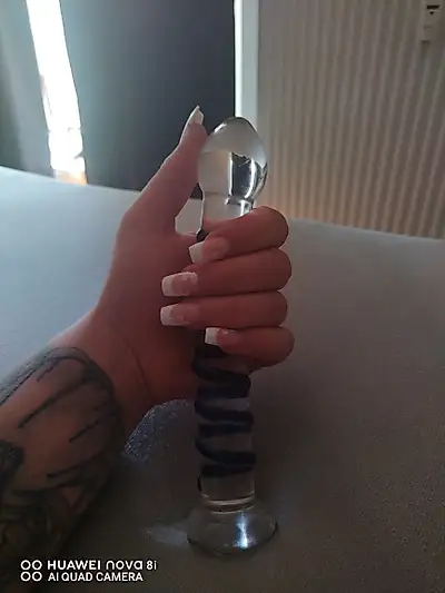 The woman can do it herself 