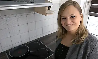 Tradesman seduced me!!! I was so horny! So I called the emergency service!