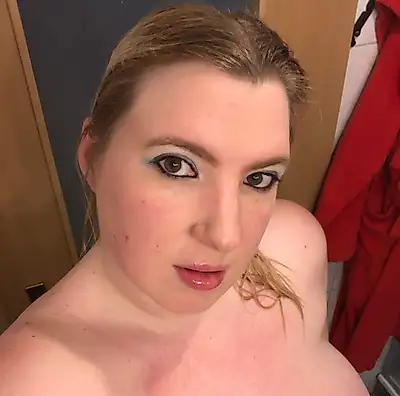 Mercilessly shaved that hot pussy! 